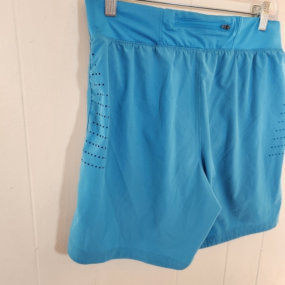 Under Armour Speed Pocket Blue Fitted Mens Size Medium 7 Inch Inseam - Picture 8 of 16